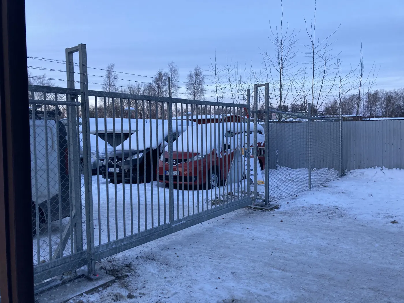 Skjutgrind och industristängsel i Eskilstuna